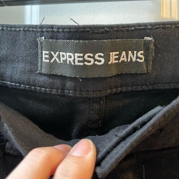 Express black distressed mid rise jegging Size 4 short - Picture 5 of 5
